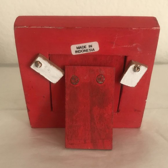 Small Red Funky Bright Frame - Picture 3 of 9